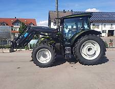 Valtra A 115 MH4 mit Frontlader