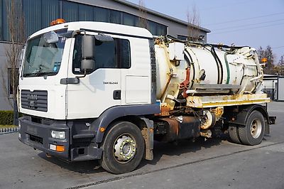 MAN vacuum truck TGM 18.240 , 4x2 , VACUUM PUMP , Flurry cistern 7,000l , sleep c